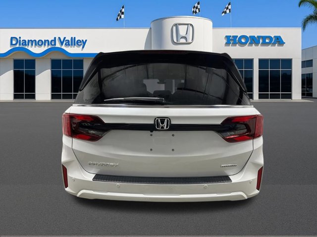 New 2026 Honda Odyssey Touring image 4