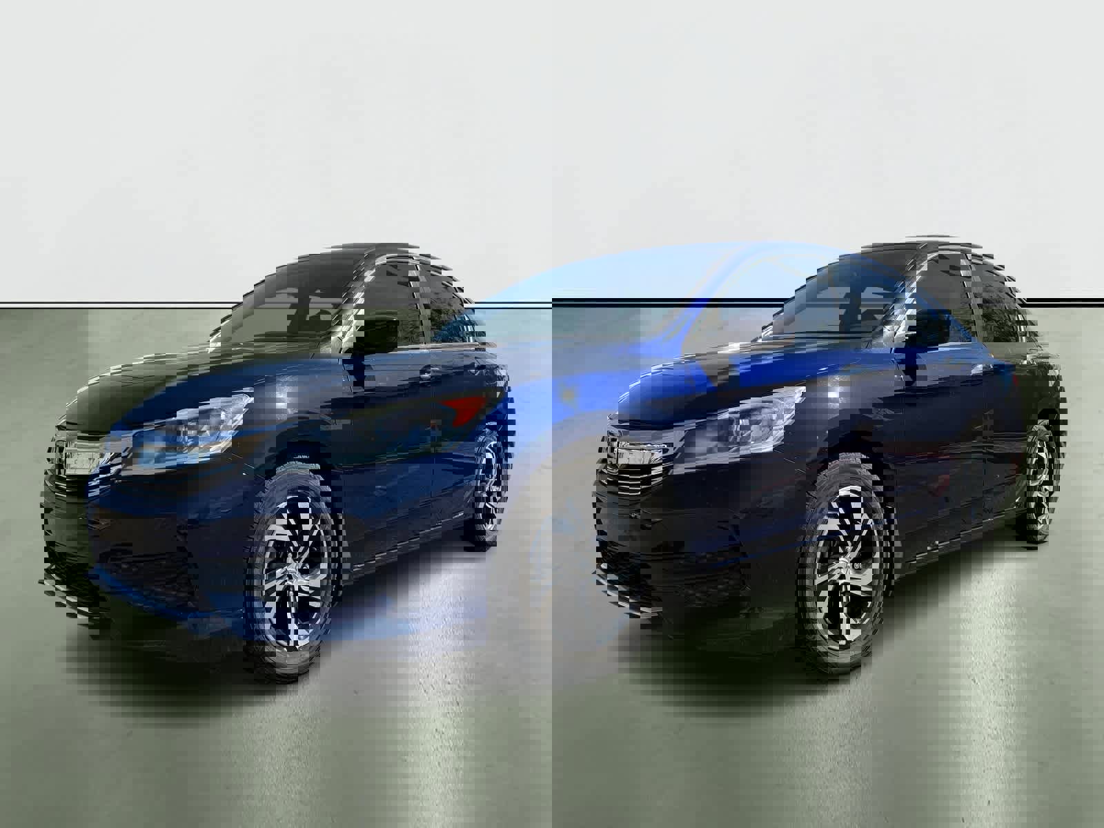 Used 2016 Honda Accord LX image 2