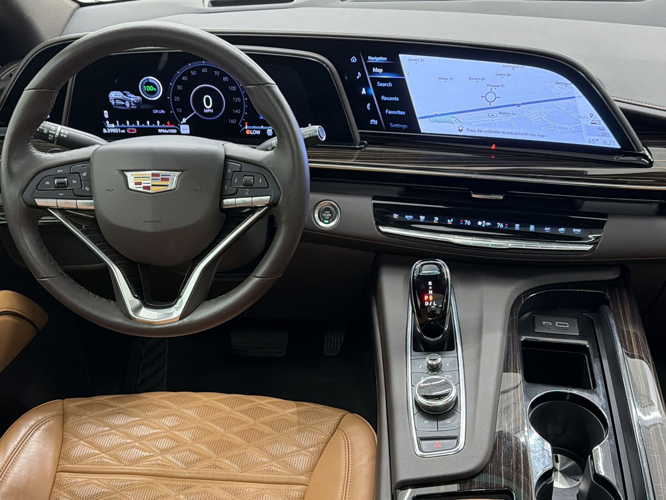 Used 2021 Cadillac Escalade Premium Luxury image 31