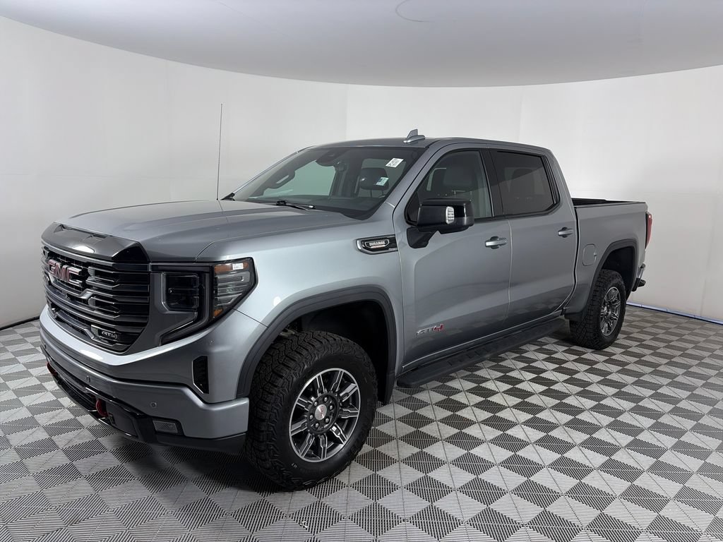 Used 2025 GMC Sierra 1500 AT4 w/ Technology Package AWD/4WD image 3