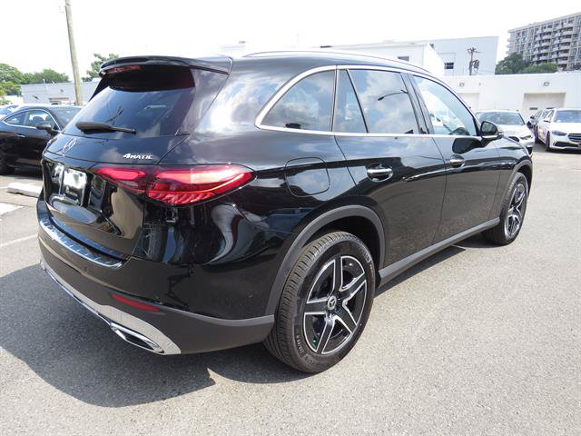 Used 2026 Mercedes-Benz GLC 300 4MATIC image 4
