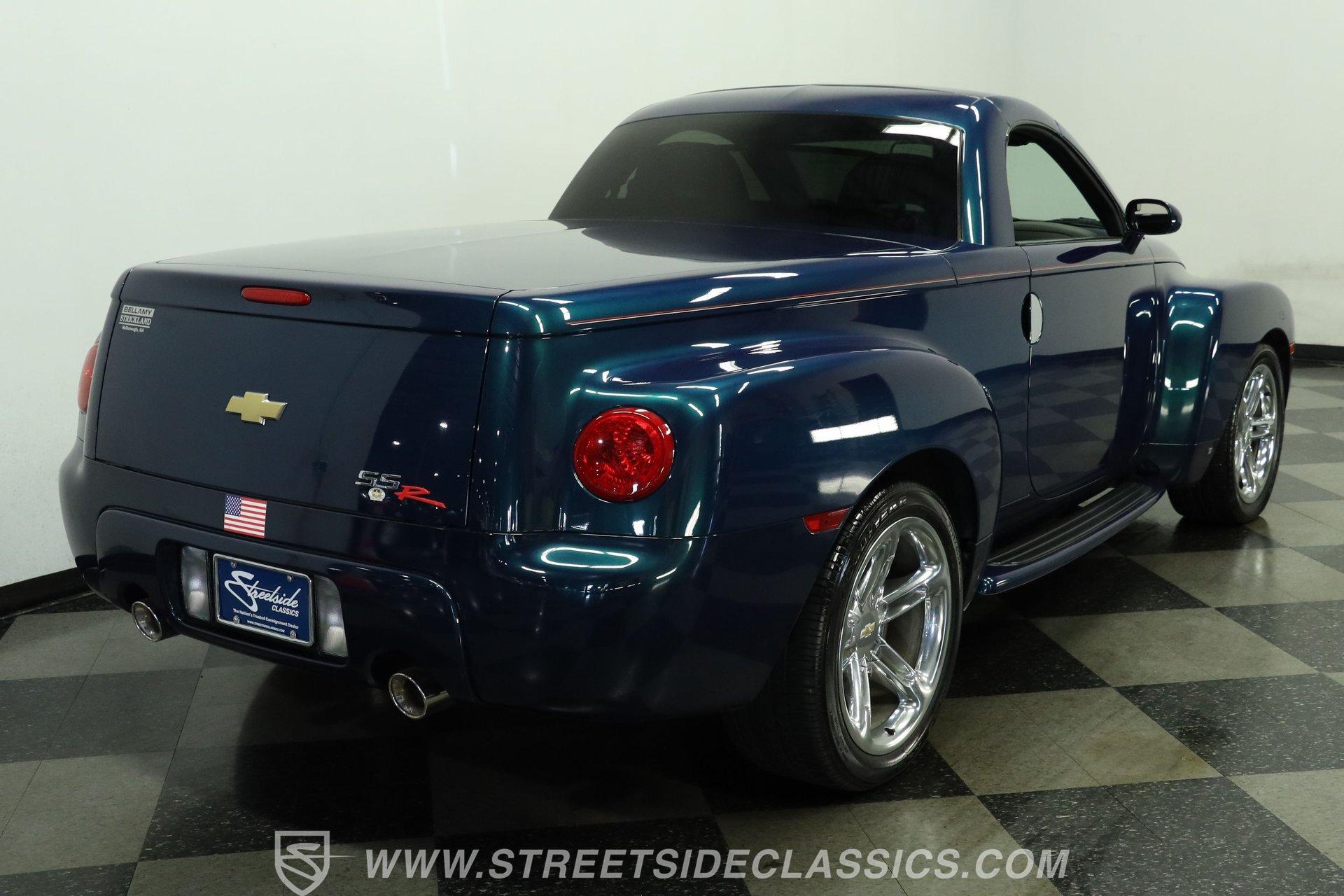 Used 2006 Chevrolet SSR w/ Preferred Equipment Group RWD image 11