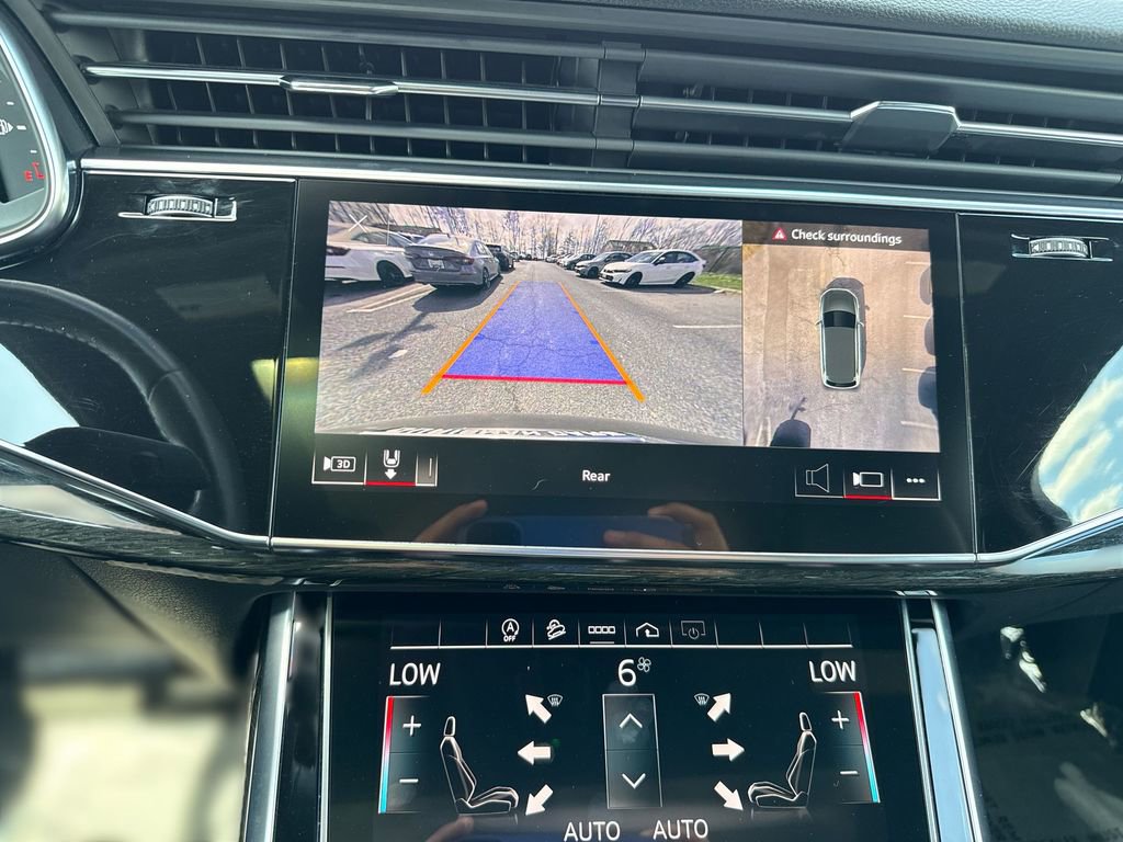 Used 2021 Audi Q7 3.0T Premium image 23