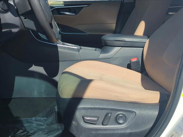 Used 2022 Toyota RAV4 XLE w/ Convenience Package image 19