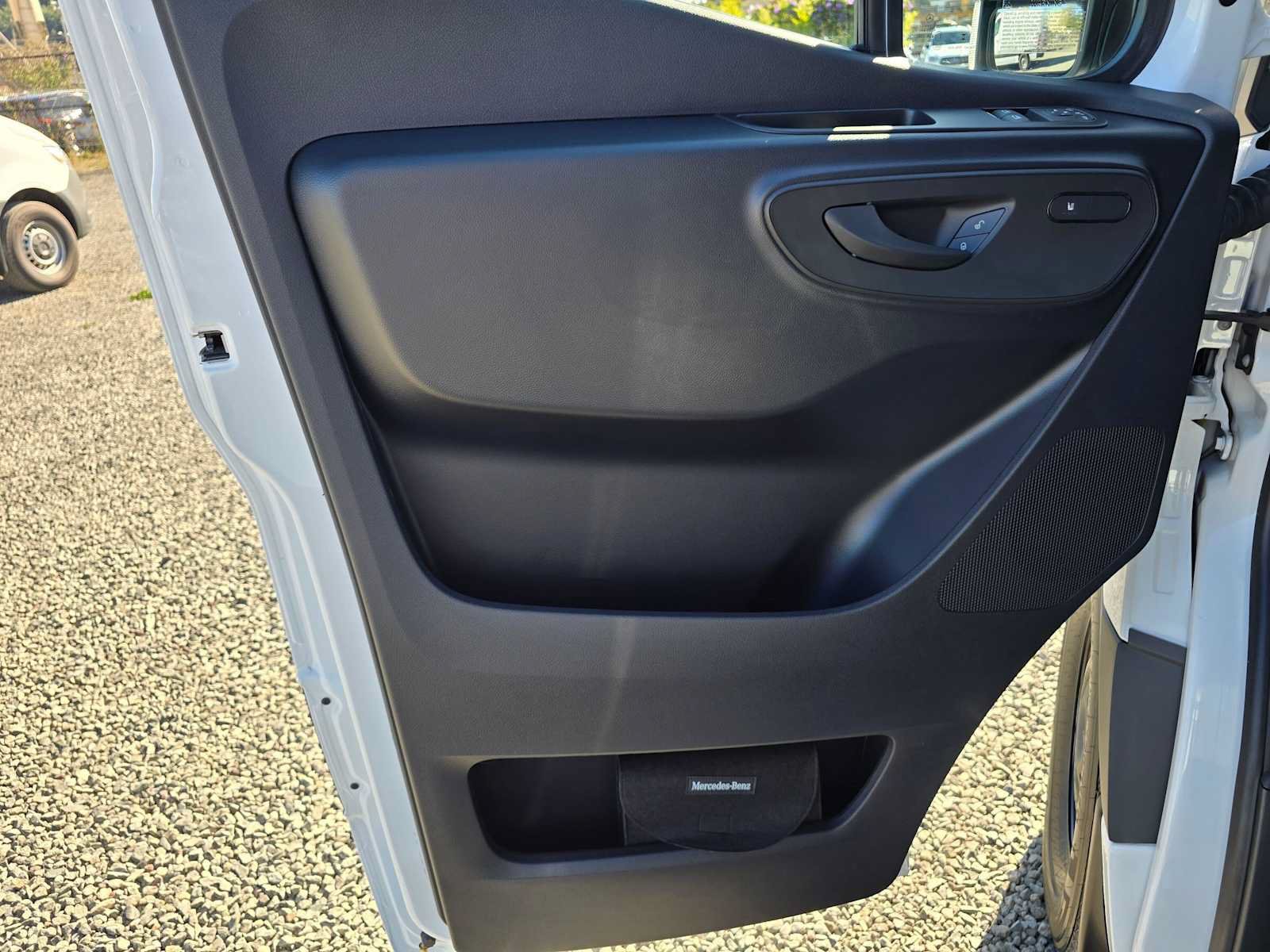 Used 2025 Mercedes-Benz Sprinter 2500 image 19