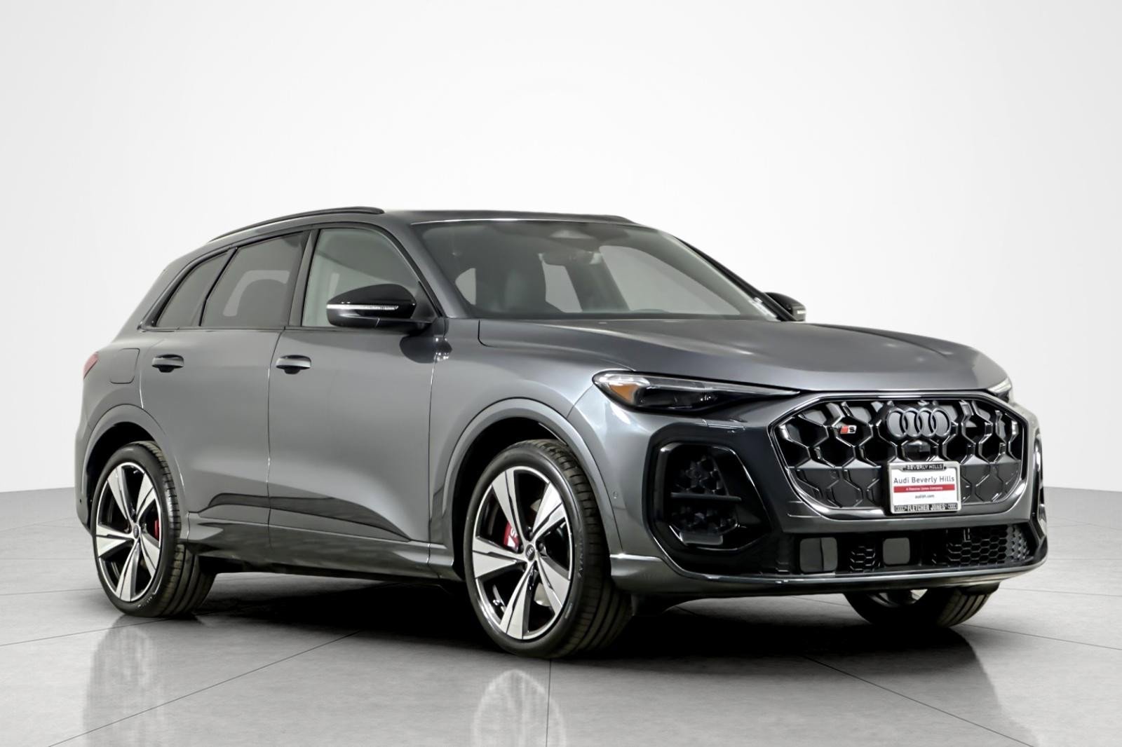 New 2025 Audi SQ5 Premium Plus image 2