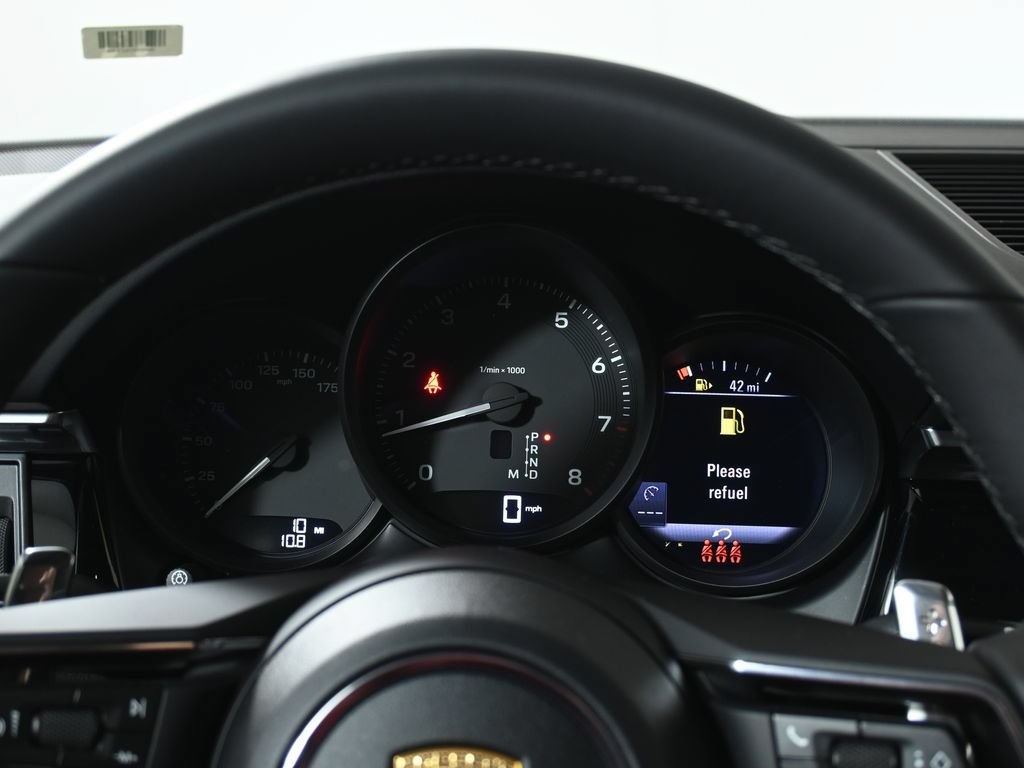 Used 2026 Porsche Macan AWD/4WD image 20