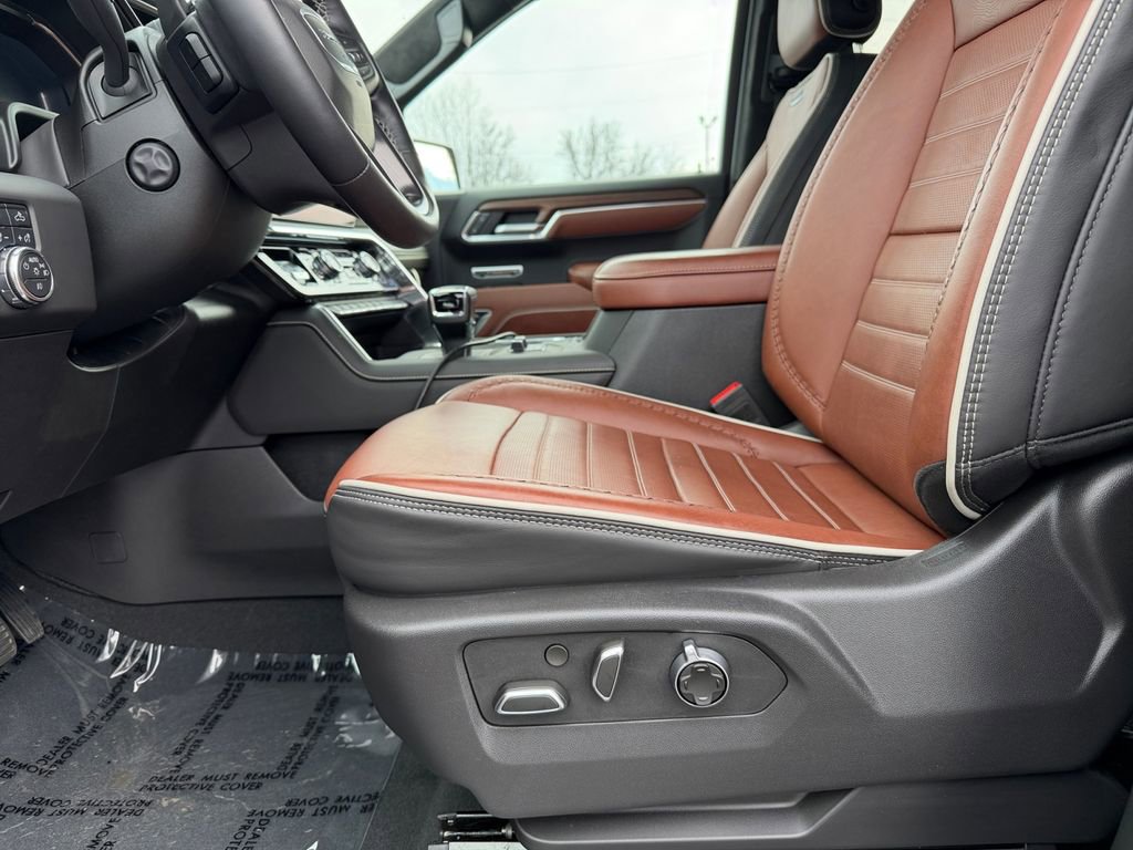 Used 2025 GMC Sierra 1500 Denali Ultimate image 16