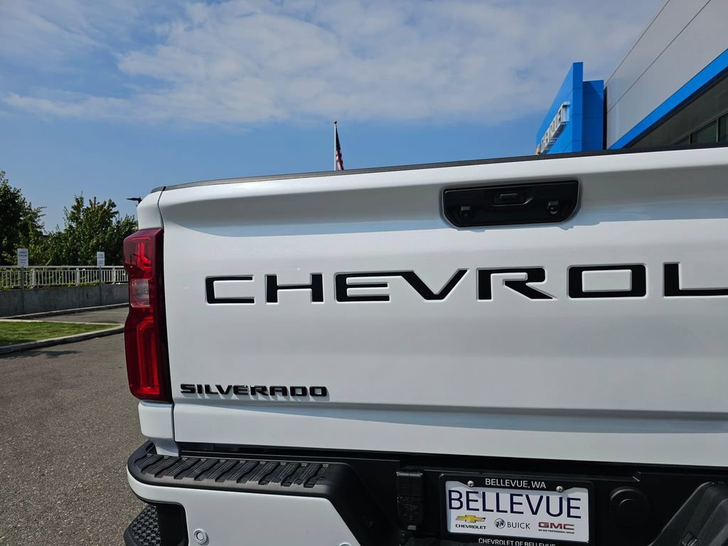 New 2026 Chevrolet Silverado 3500 High Country w/ High Country Premium Package AWD/4WD image 16
