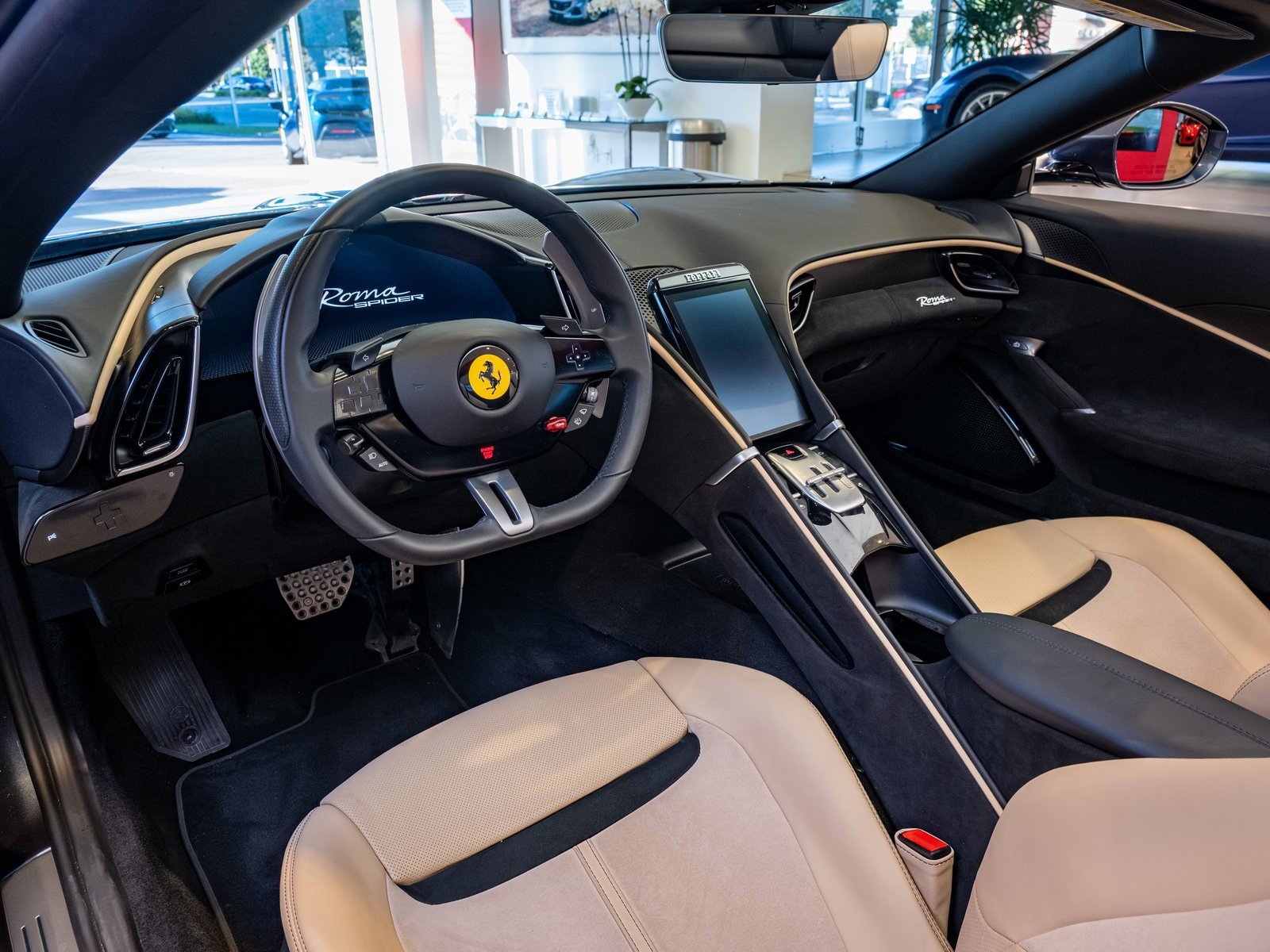 Used 2024 Ferrari Roma Spider image 9