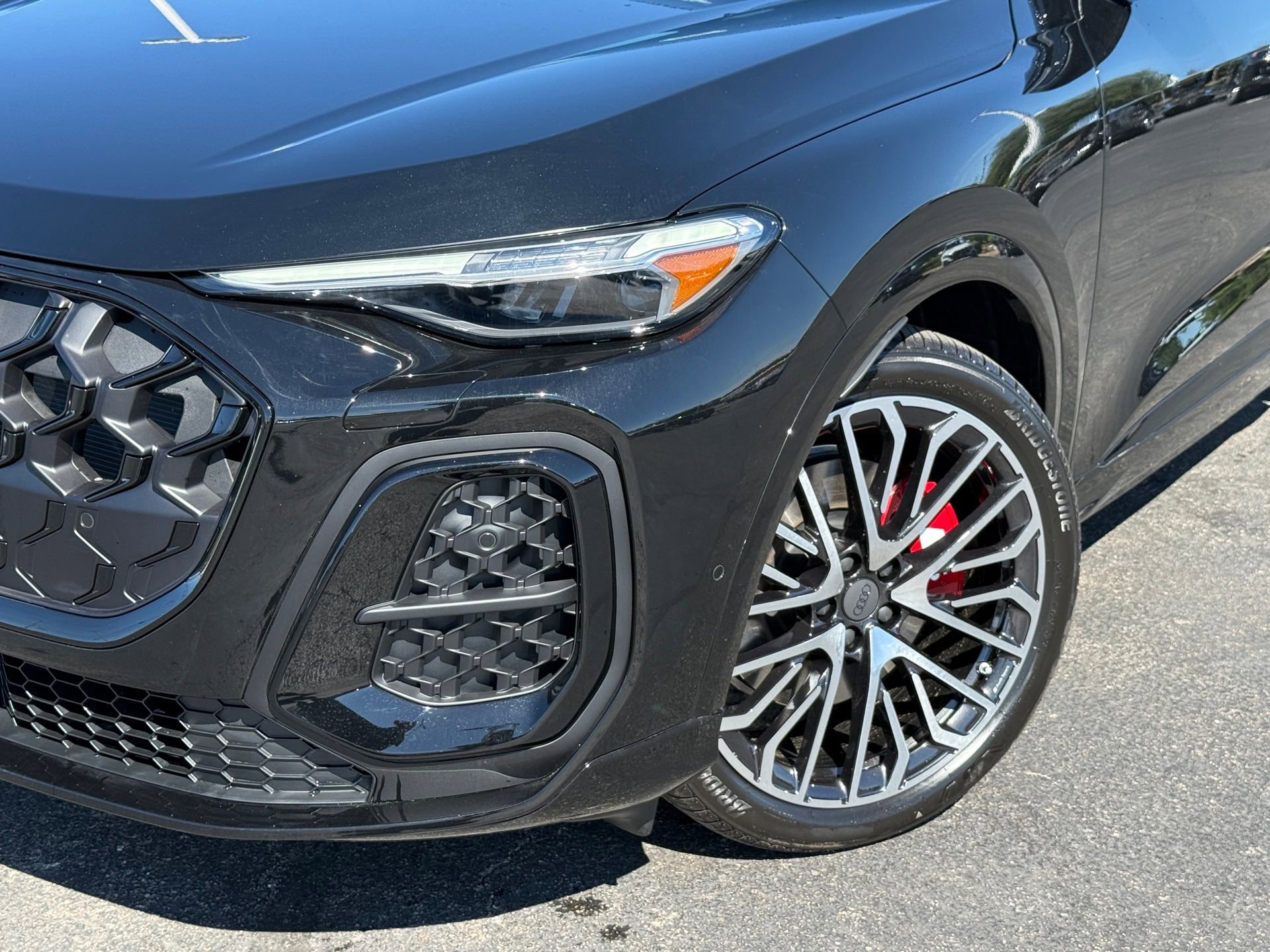 New 2026 Audi SQ5 Premium Plus image 2