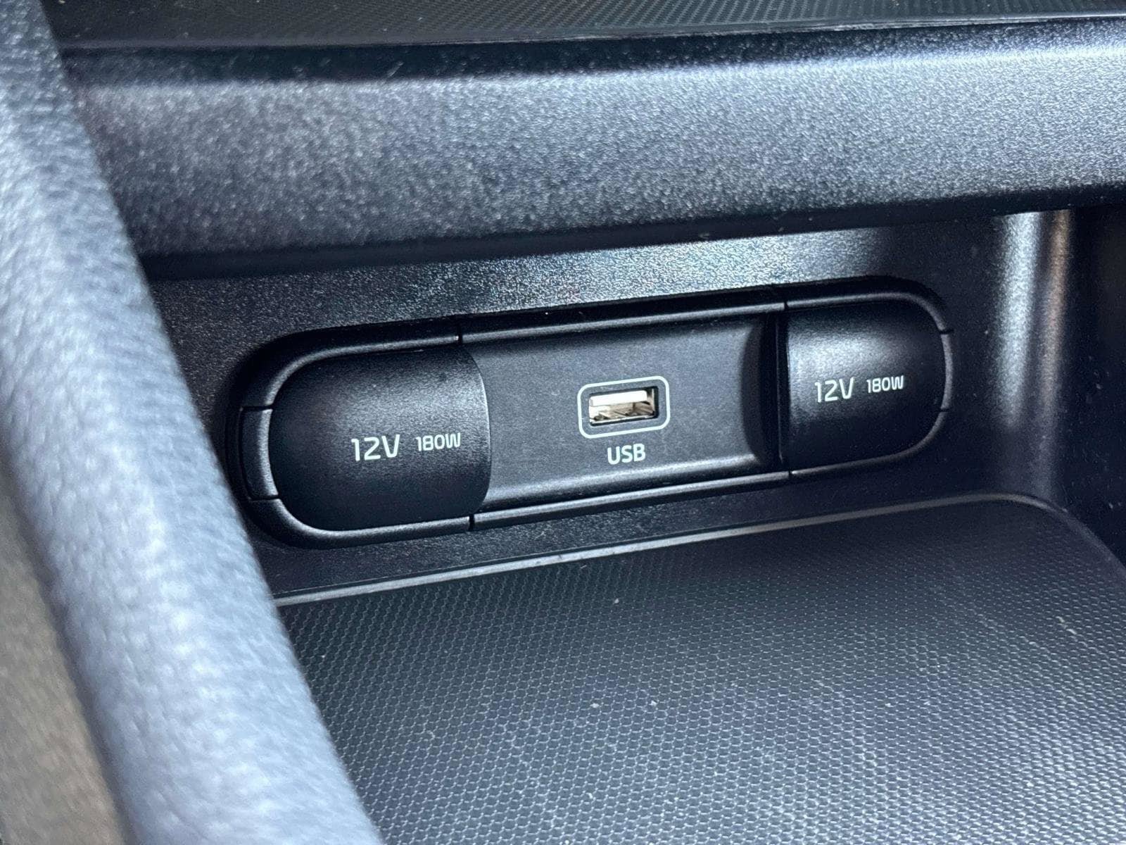 Used 2023 Kia Forte LXS w/ LXS Technology Package FWD image 26