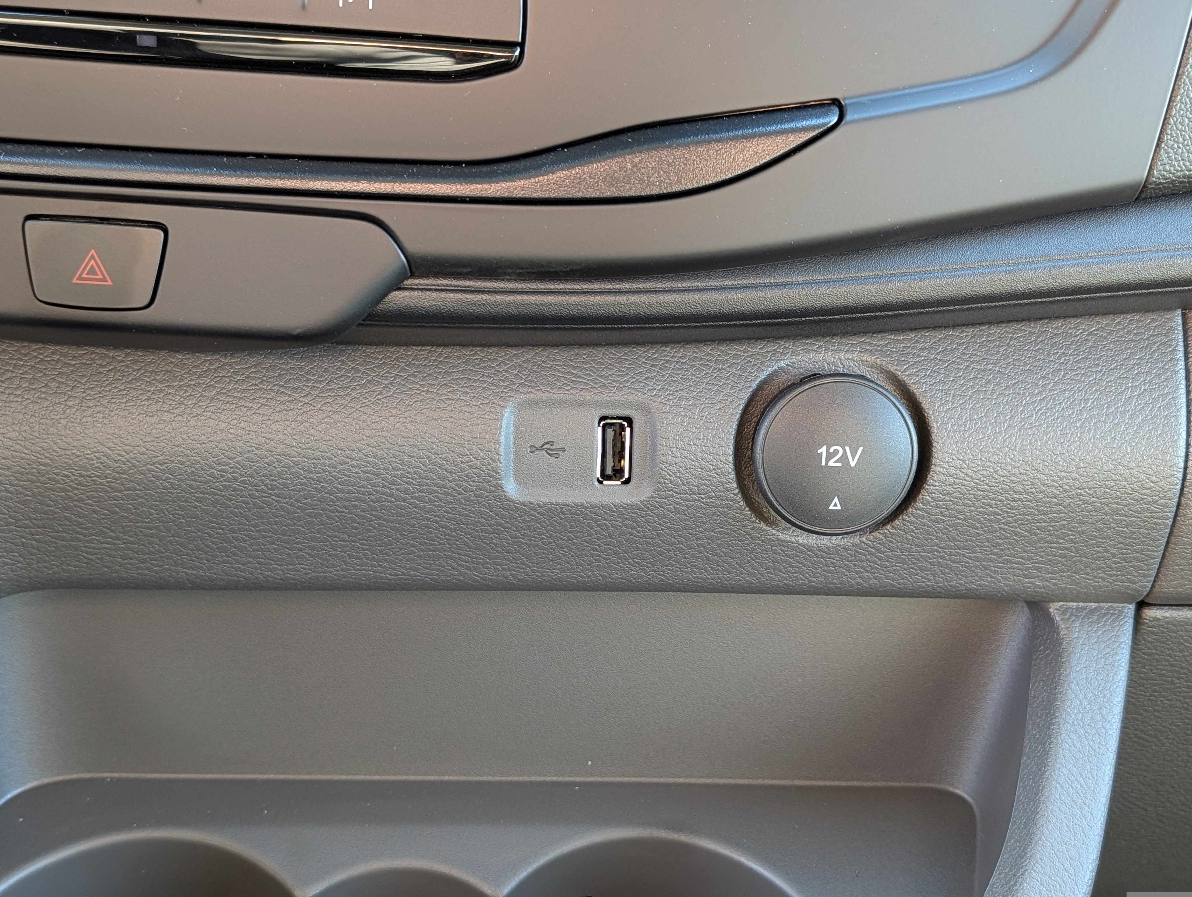 New 2026 Ford Transit 250 Low Roof w/ Load Area Protection Package RWD image 19