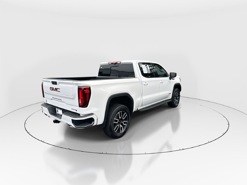 Used 2025 GMC Sierra 1500 AT4 w/ AT4 Premium Package AWD/4WD image 8