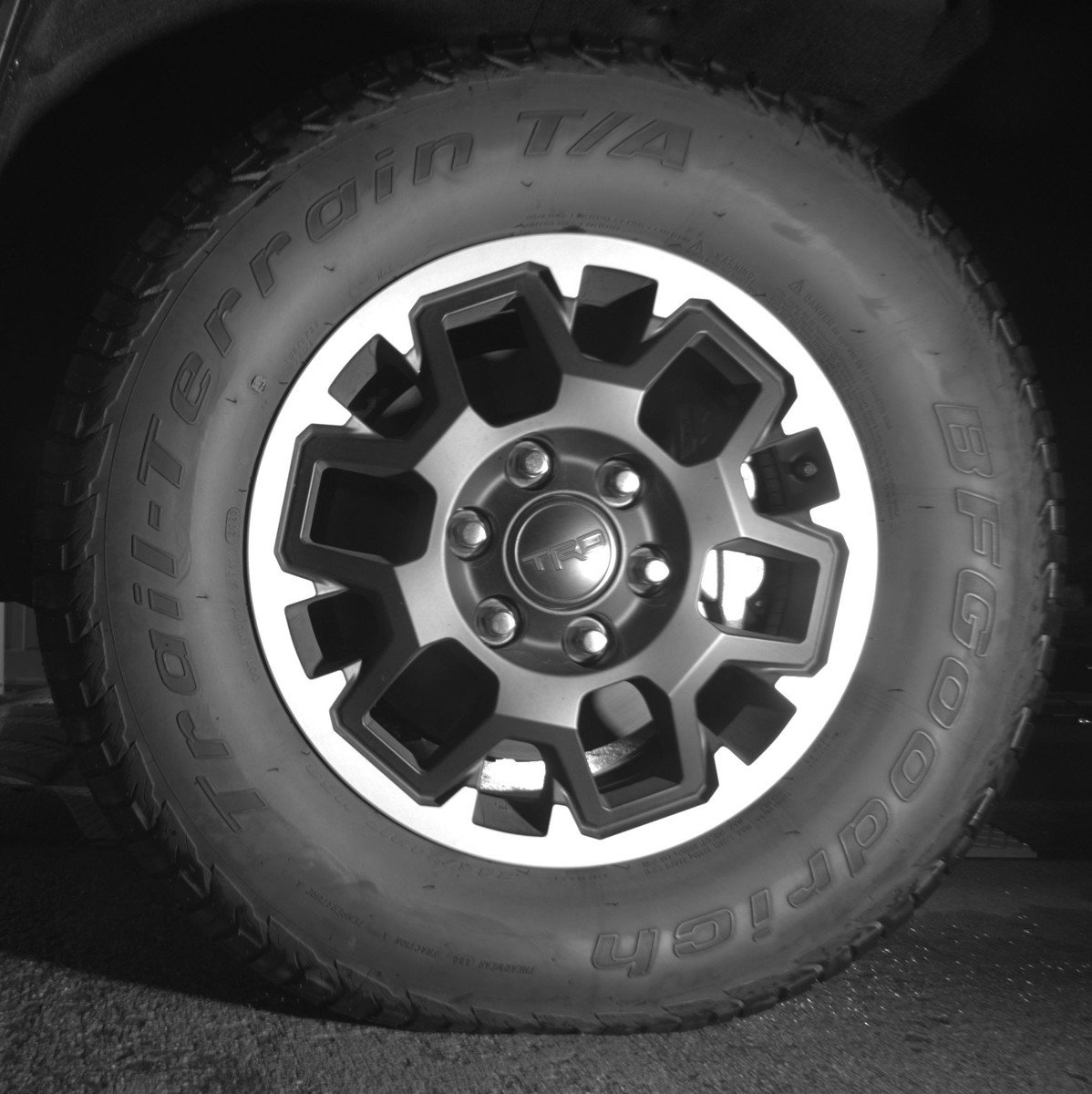 Used 2025 Toyota Tacoma TRD Off-Road image 12