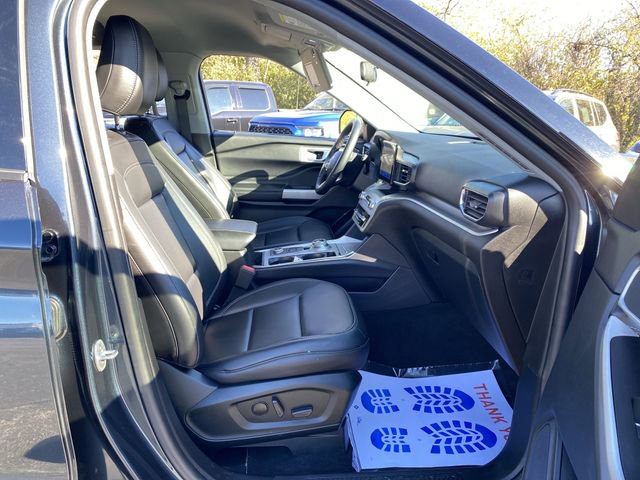 Certified 2022 Ford Explorer XLT w/ Equipment Group 202A image 27