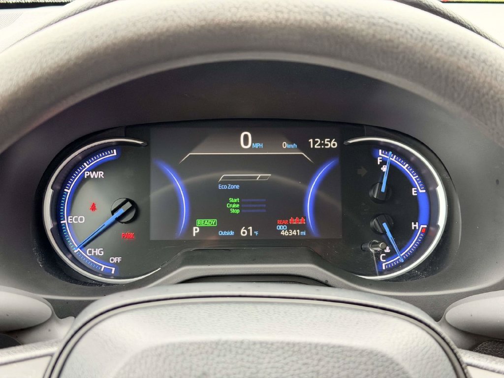 Certified 2025 Toyota RAV4 LE AWD/4WD image 9