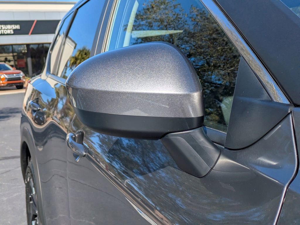 Used 2024 Nissan Rogue SV image 10