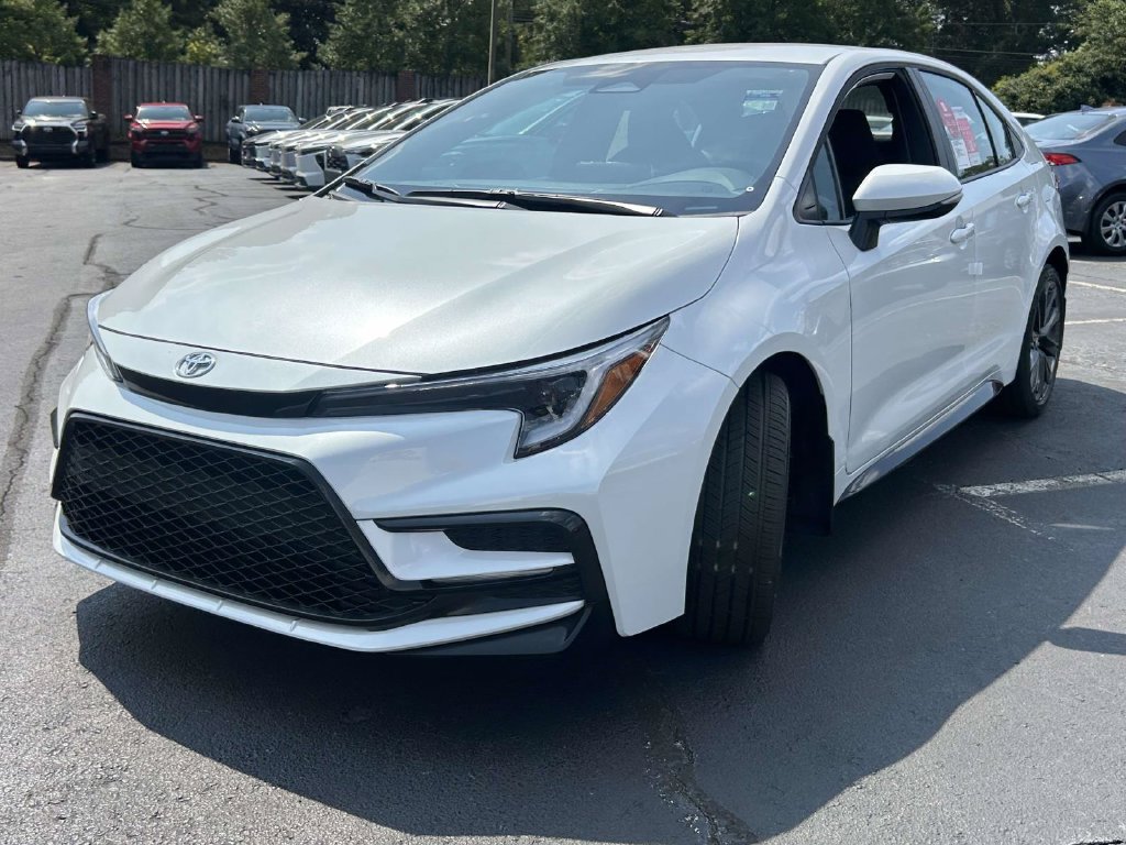 New 2027 Toyota Corolla SE FWD image 7