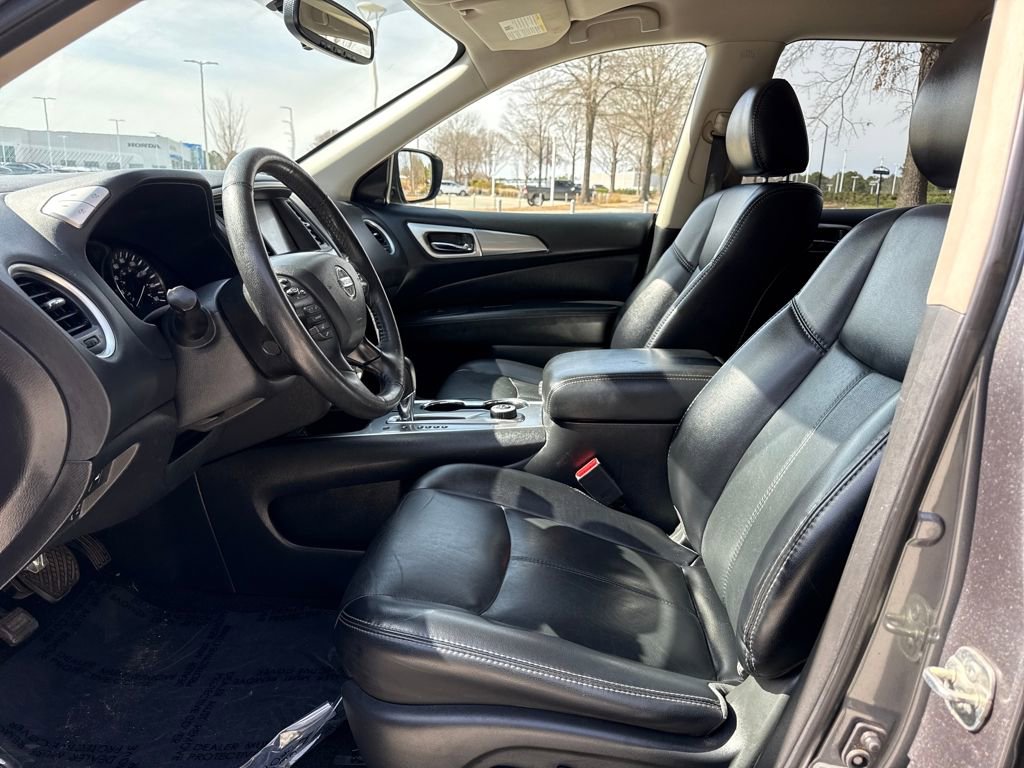 Used 2020 Nissan Pathfinder SL image 20