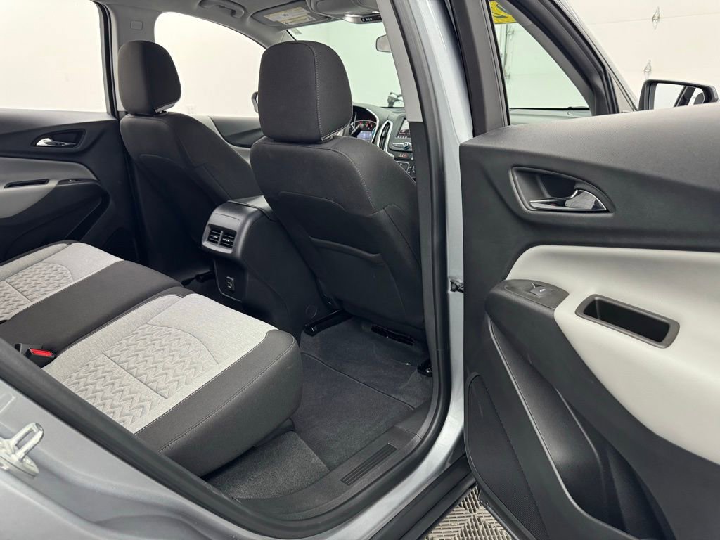 Used 2023 Chevrolet Equinox LS w/ LS Convenience Package image 31