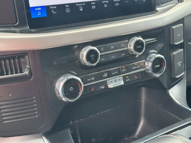 Used 2023 Ford F150 Lightning XLT AWD/4WD image 28