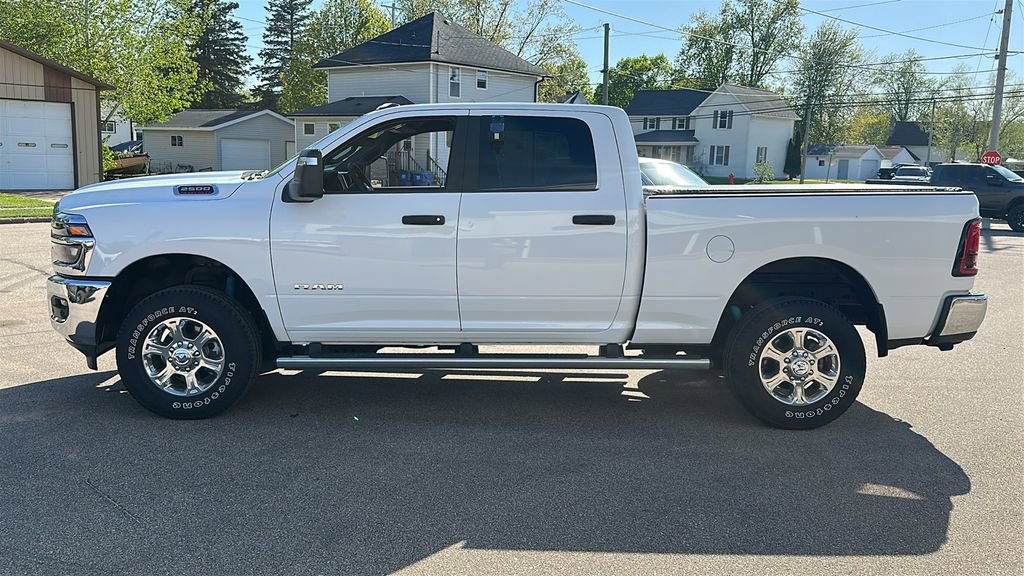 Used 2025 RAM 2500 Big Horn AWD/4WD image 4