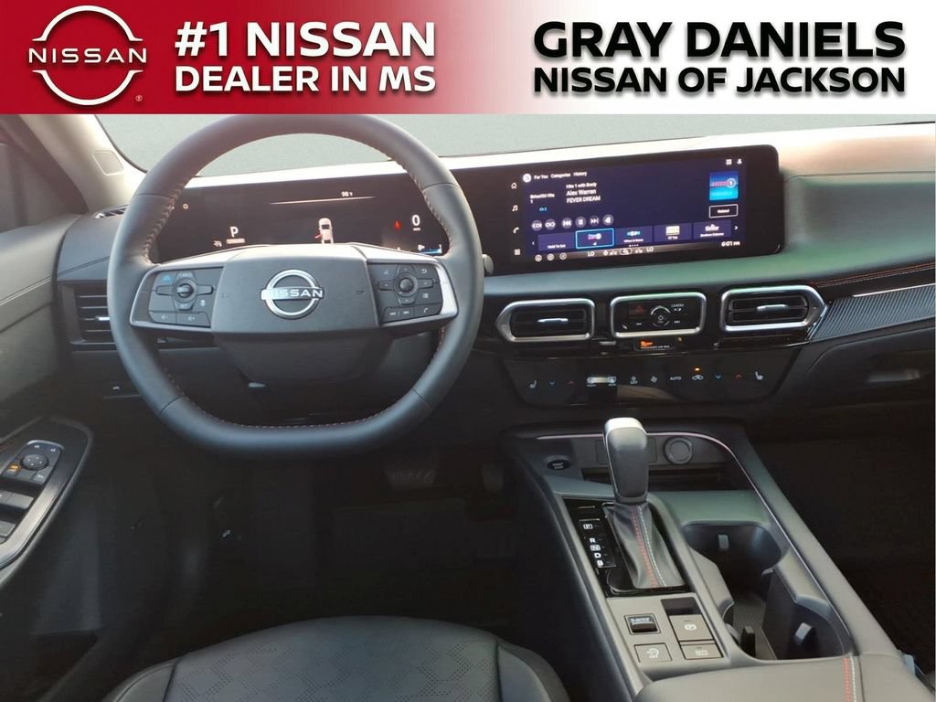 New 2026 Nissan Sentra SR w/ SR Premium Package FWD image 8