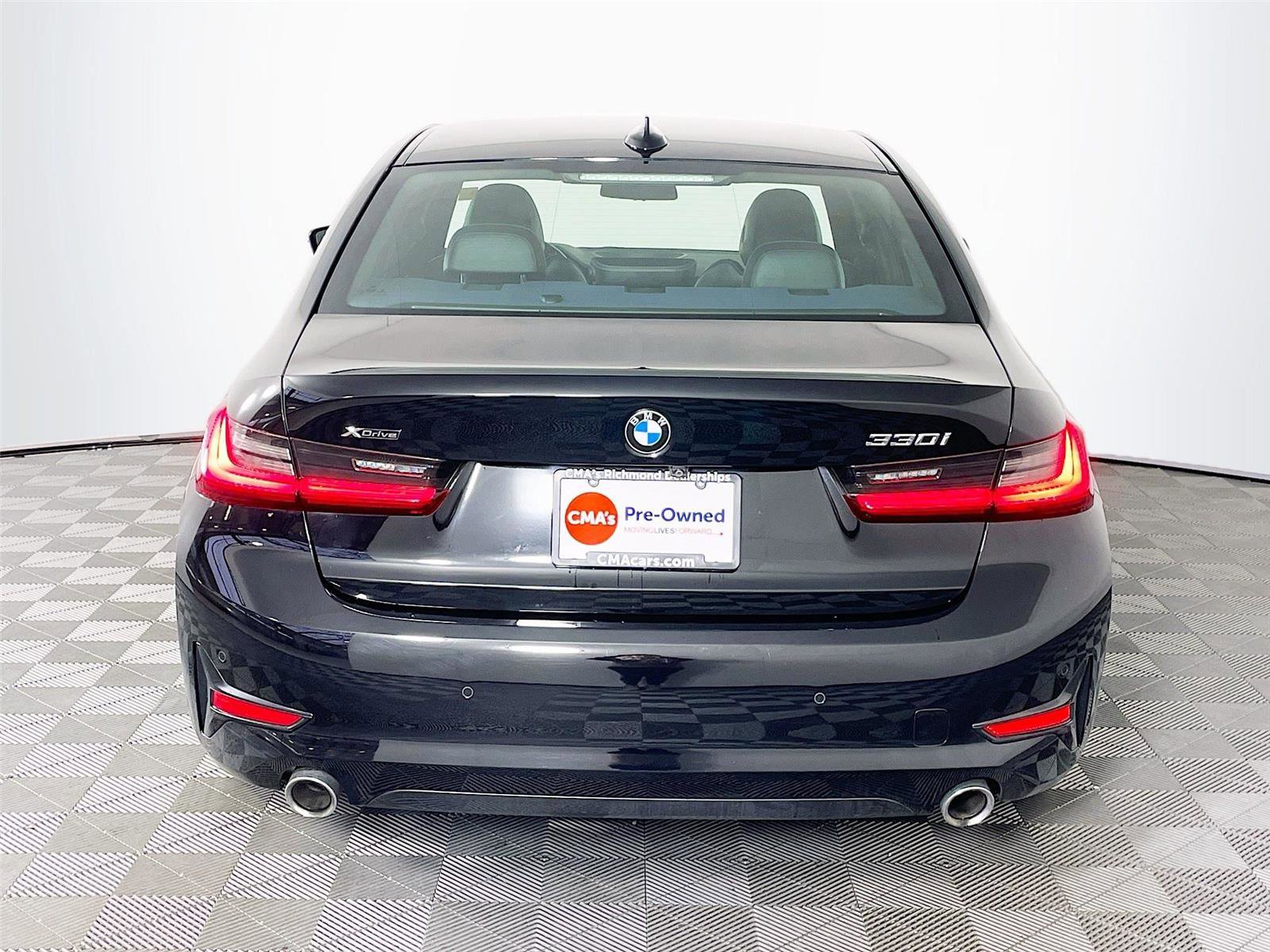 Used 2022 BMW 330i xDrive Sedan w/ Premium Package 2 image 7