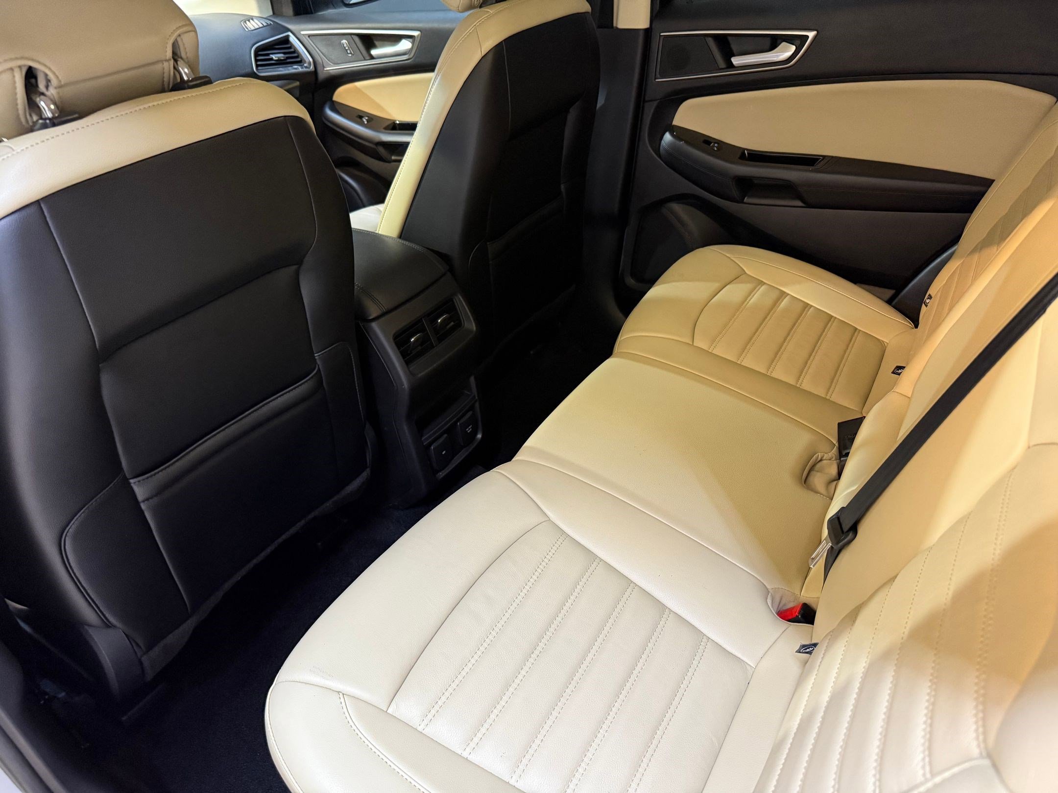 Used 2015 Ford Edge SEL w/ Equipment Group 201A image 35