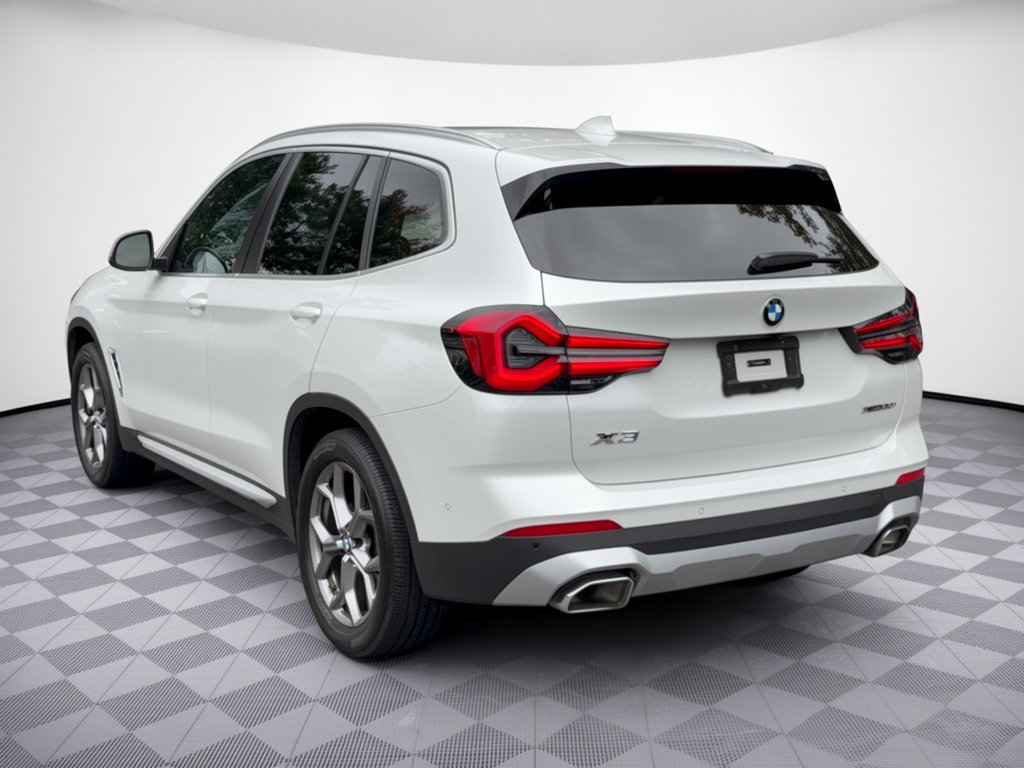 Used 2024 BMW X3 xDrive30i w/ Premium Package AWD/4WD image 3