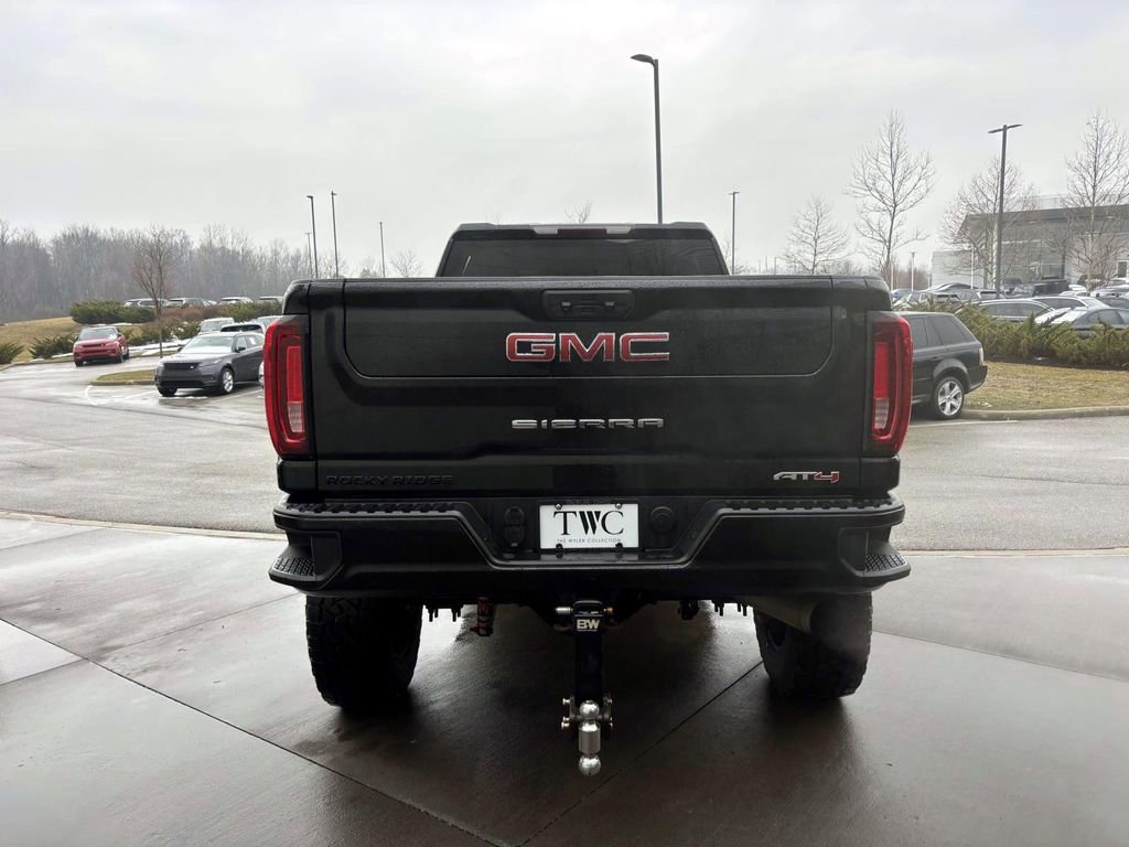 Used 2022 GMC Sierra 3500 AT4 image 6