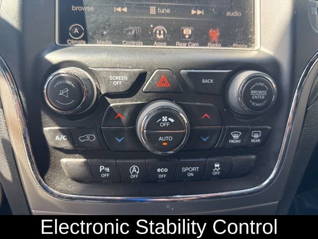 Used 2017 Jeep Grand Cherokee Altitude RWD image 29