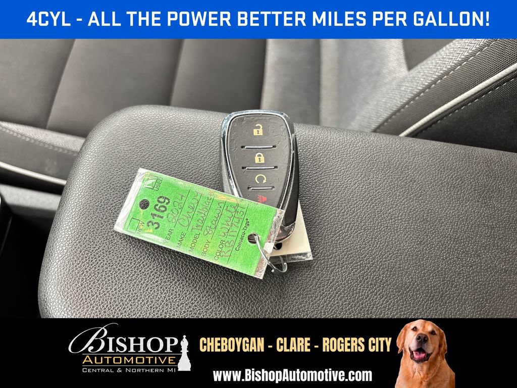 Used 2024 Chevrolet TrailBlazer LT AWD/4WD image 6
