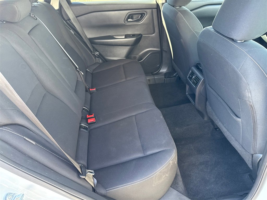 Used 2024 Nissan Rogue S image 13
