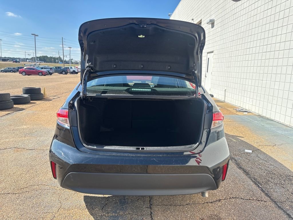 Used 2023 Toyota Corolla LE image 26