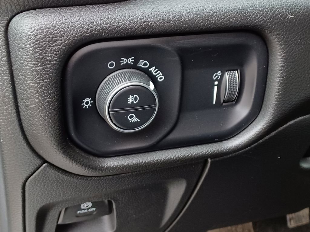 Used 2023 RAM 1500 Big Horn AWD/4WD image 13