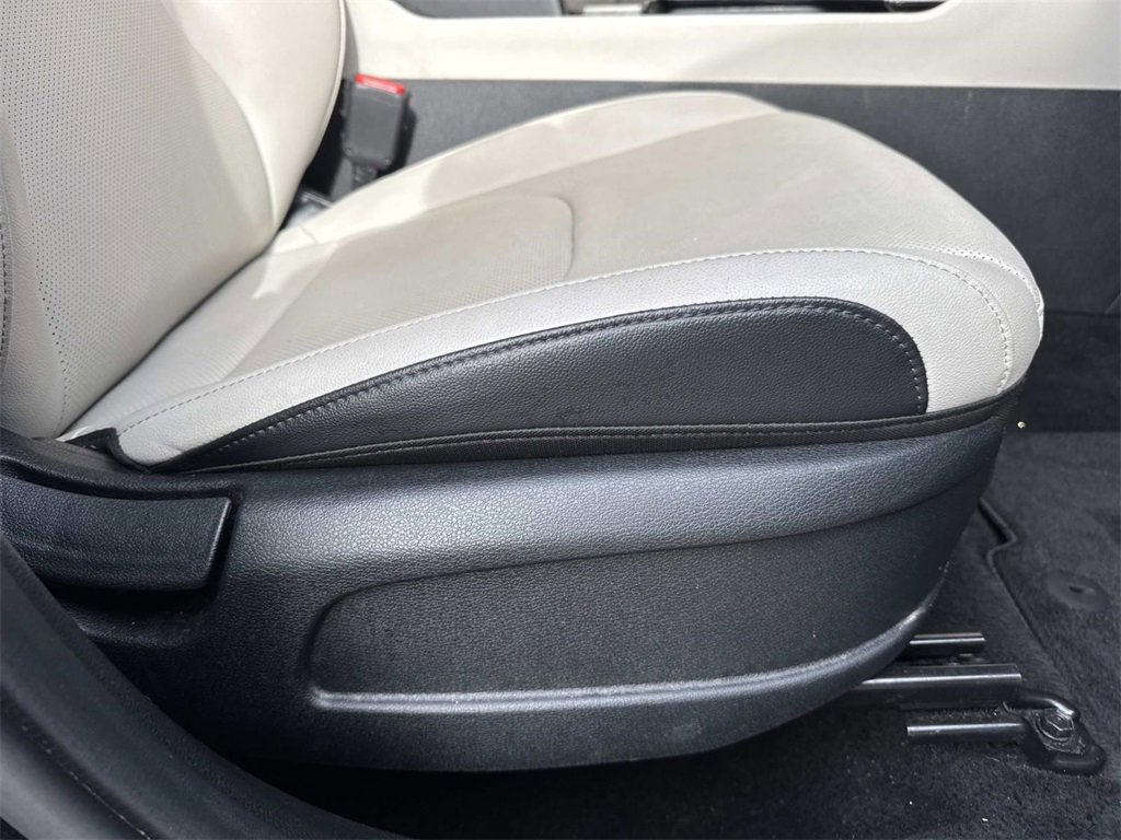 Certified 2024 Kia Sportage EX image 26