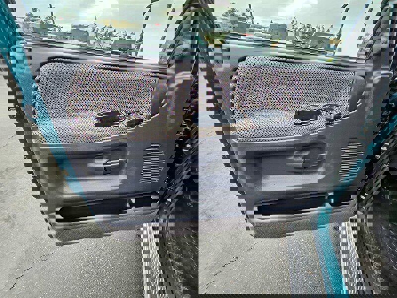 Used 1998 Dodge Ram 2500 Truck 4x4 Club Cab image 19