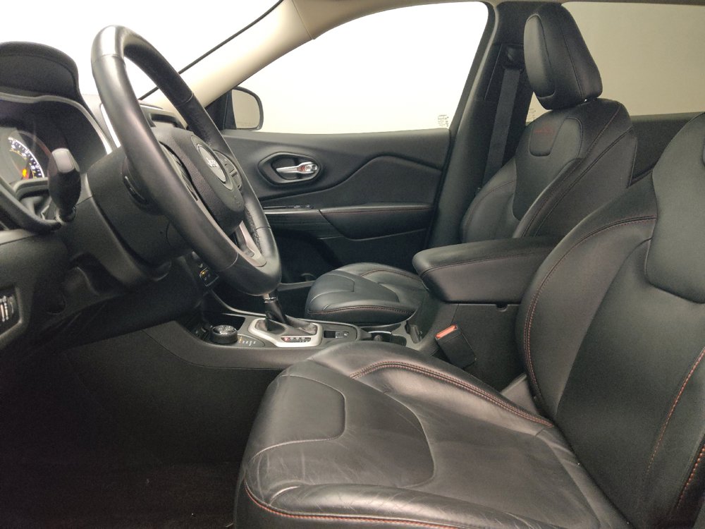 Used 2014 Jeep Cherokee Trailhawk w/ Leather Interior Group AWD/4WD image 17