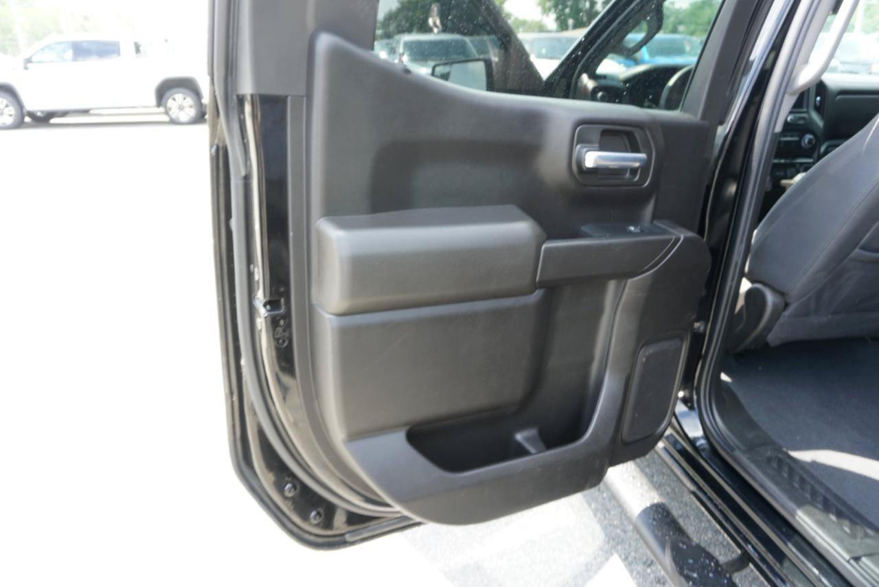 Used 2022 Chevrolet Silverado 1500 Custom AWD/4WD image 14