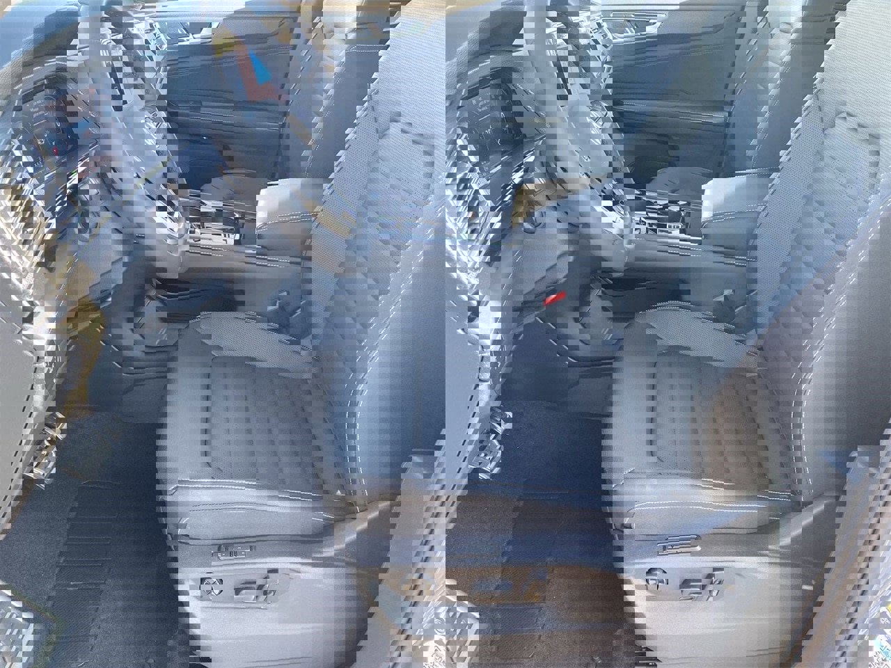 New 2026 Volkswagen Atlas Cross Sport SEL R-Line image 15