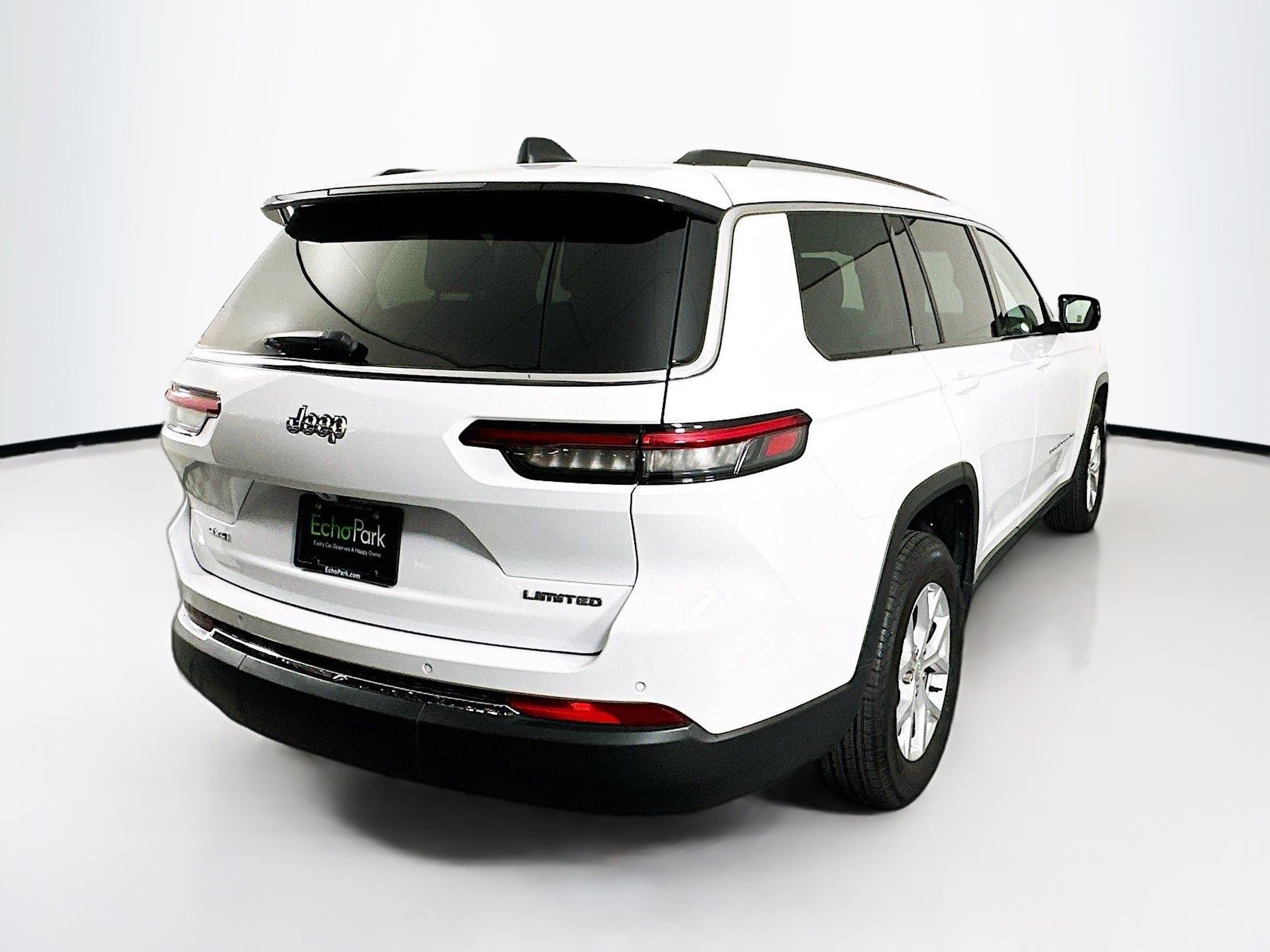 Used 2023 Jeep Grand Cherokee L Limited w/ Trailer Tow Group (B) image 9