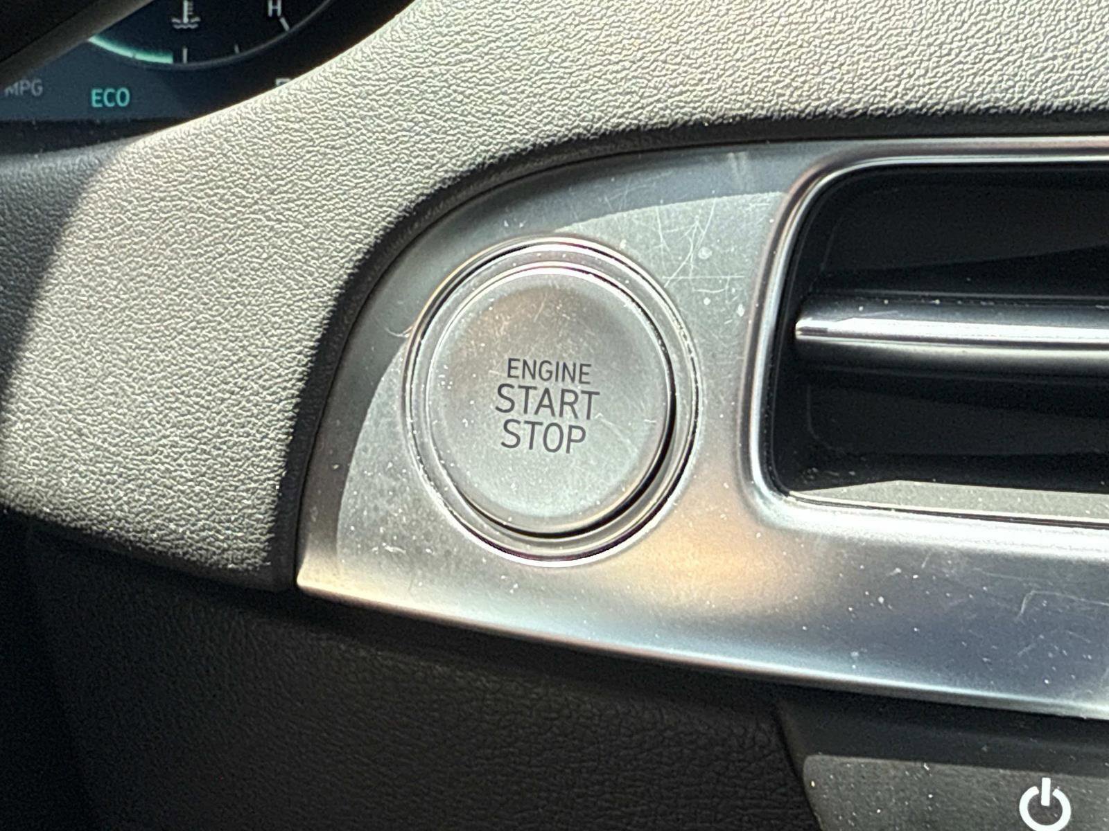 Used 2023 Hyundai Palisade Calligraphy image 14