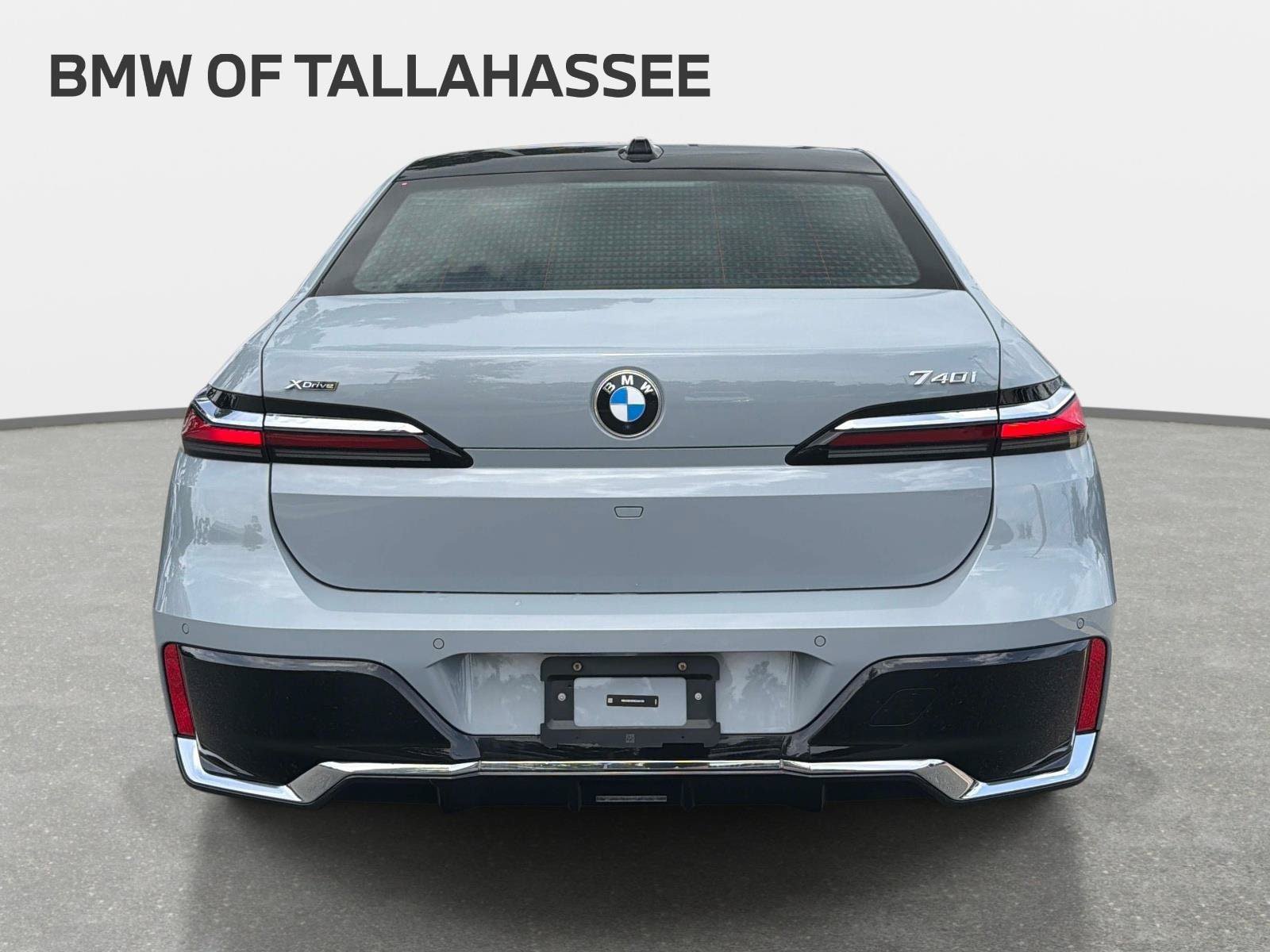 Used 2025 BMW 740i xDrive AWD/4WD image 6