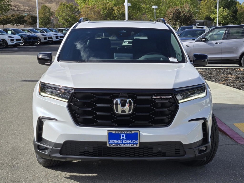 New 2025 Honda Pilot Black Edition image 2