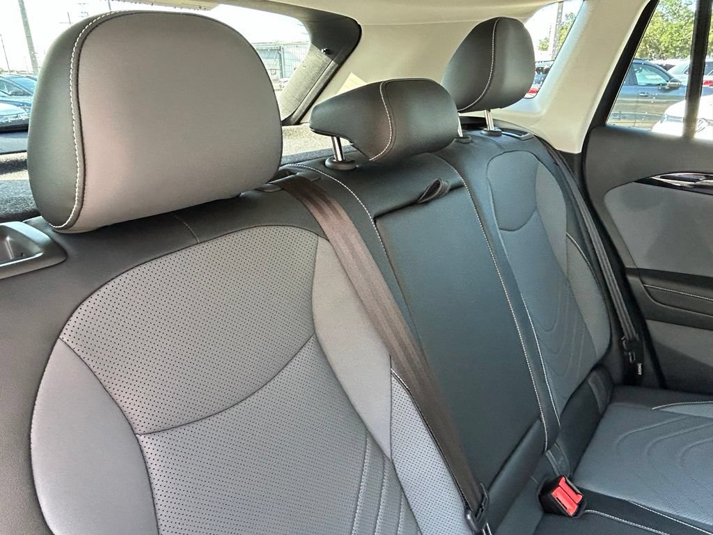 New 2026 Volkswagen Tiguan SE FWD image 39