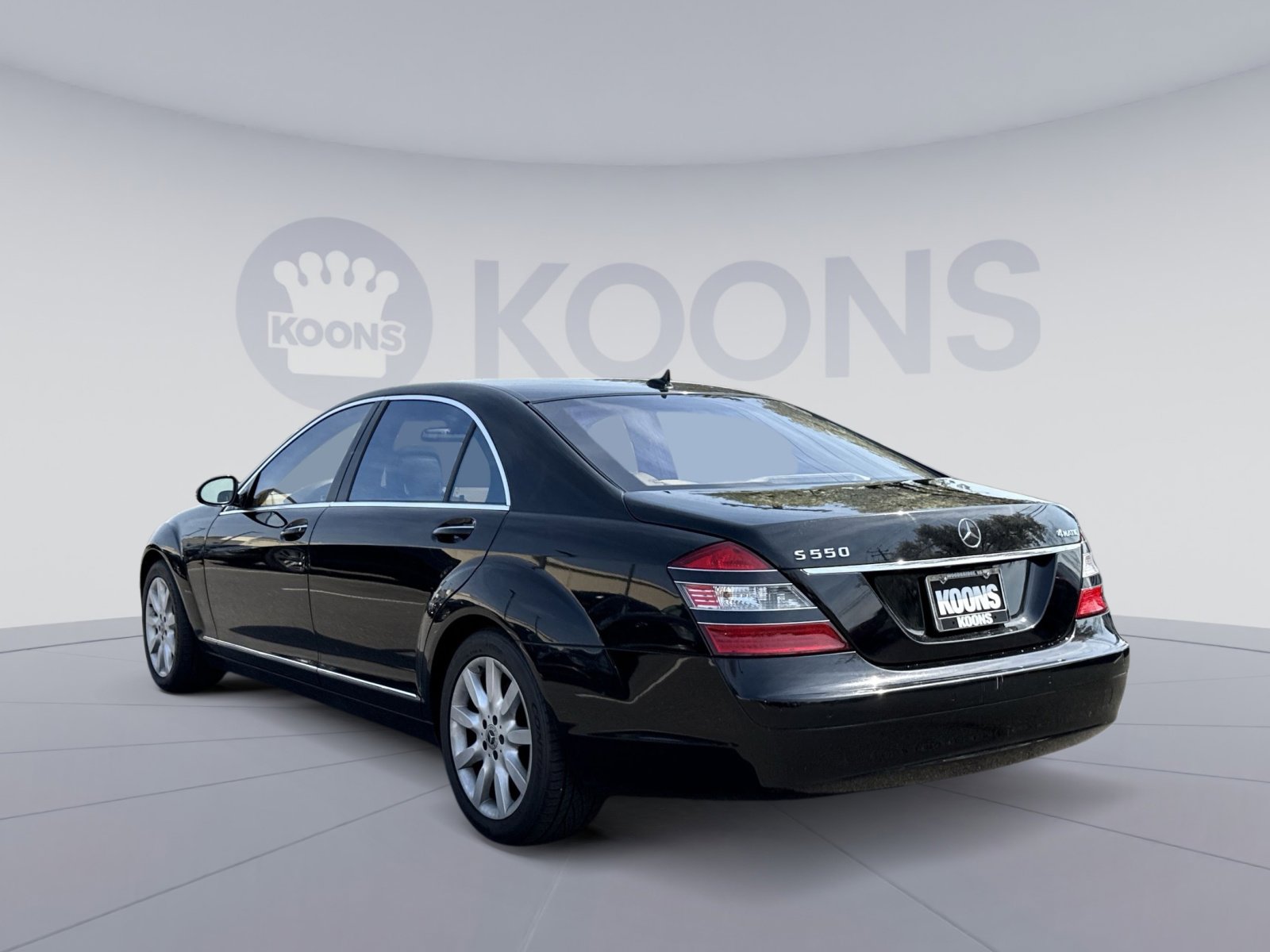 Used 2008 Mercedes-Benz S 550 4MATIC image 4