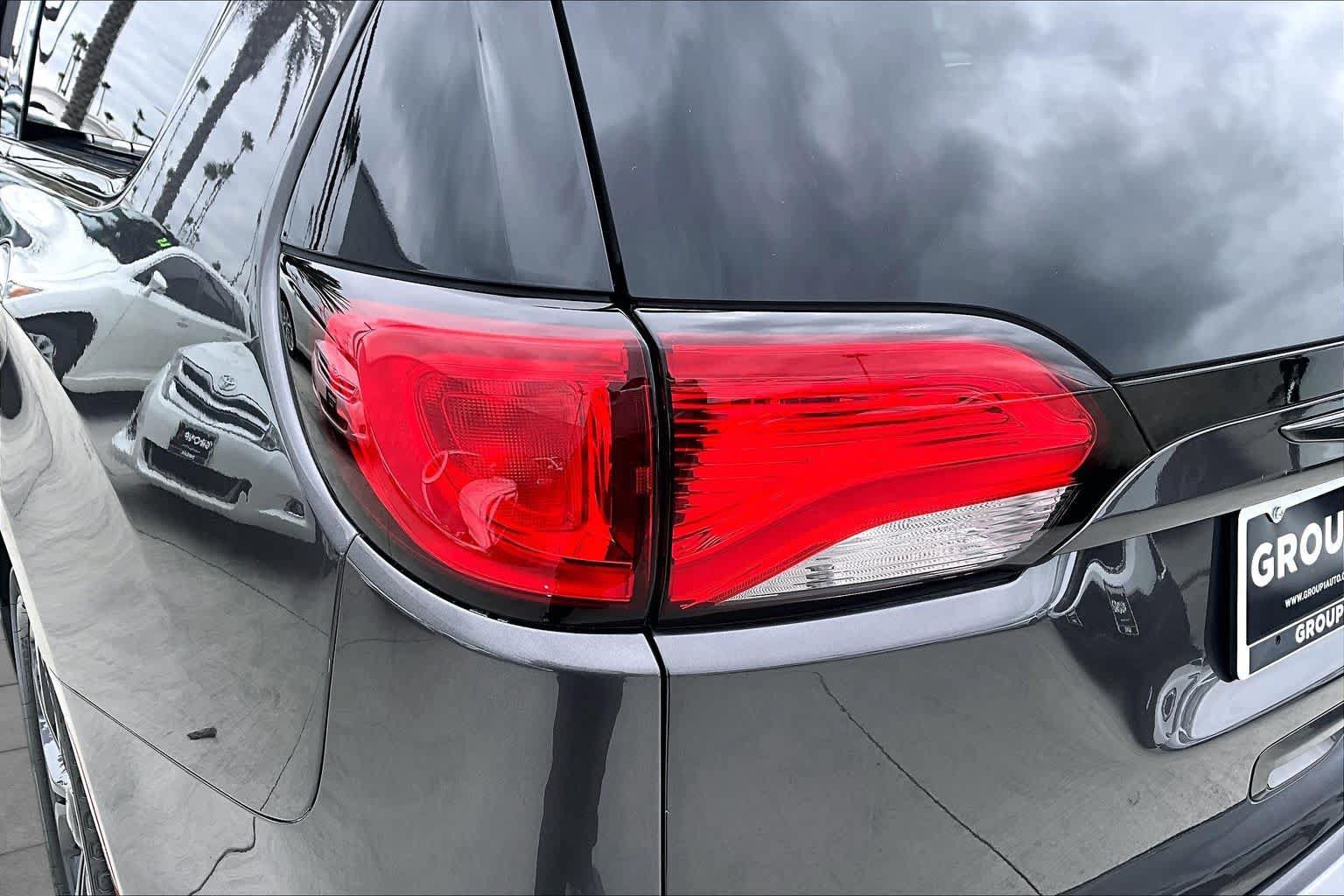 Used 2018 Chrysler Pacifica Limited w/ S Appearance Package FWD image 28