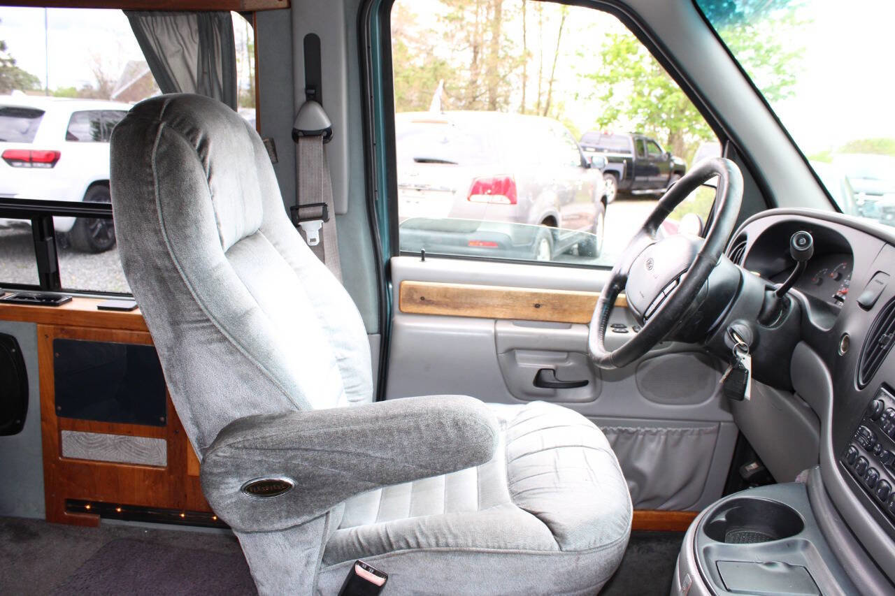 Used 1997 Ford E-150 and Econoline 150 RWD image 11